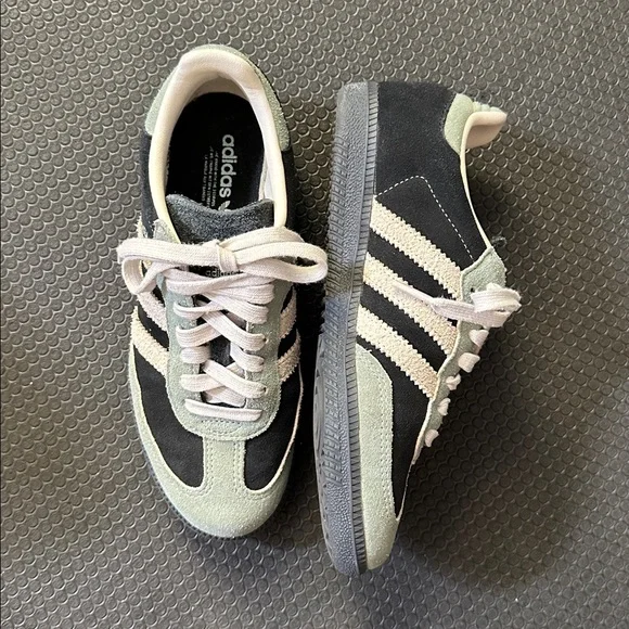 Adidas Samba Sneakers - Picture 5 of 10